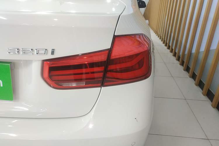 Used BMW 3 Series 2019 320i M Sport Package
