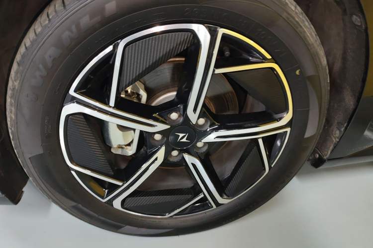 Used Dongfeng eπ eπ007 2024 Range-Extended 200 Air Edition