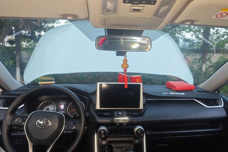 Used Toyota RAV4 2021 2.0L CVT Two-Wheel Drive Urban Edition
