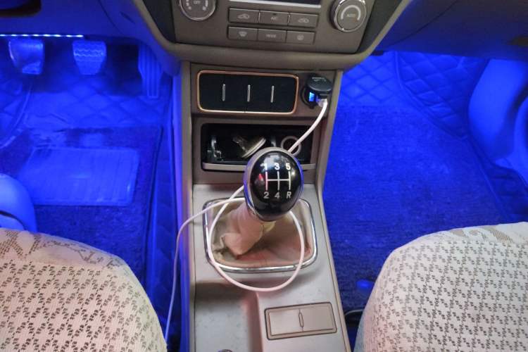 Used Geely Auto Classic Emgrand 2010 Hatchback 1.5L Manual Comfort Edition Gear Lever