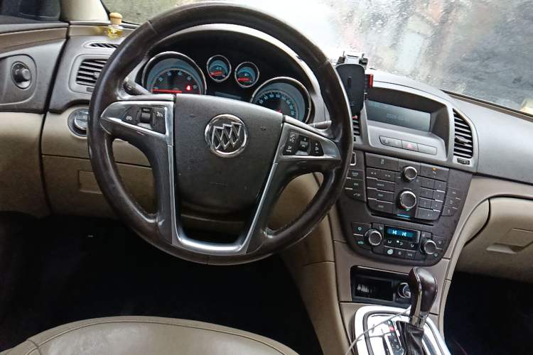 Used Buick Regal 2012 2.0L Luxury Edition