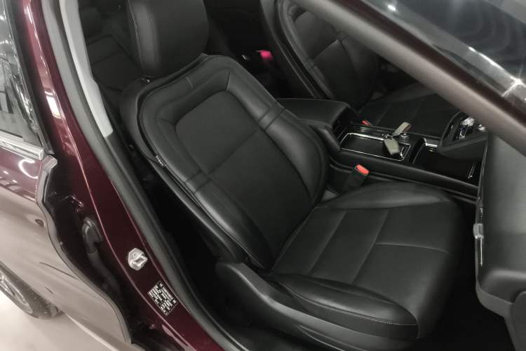 Used Lincoln Corsair 2022 2.0T Two-Wheel Drive Deluxe Edition