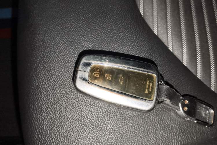 Used Toyota Crown Kluger 2022 2.5L HEV Four-Wheel Drive Premium Edition Vehicle Key