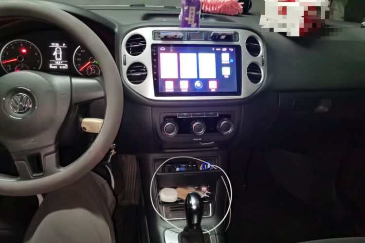 Used Volkswagen Tiguan 2017 300TSI Automatic Two-Wheel Drive Silk Road Luxury Edition Audio And AC Panel