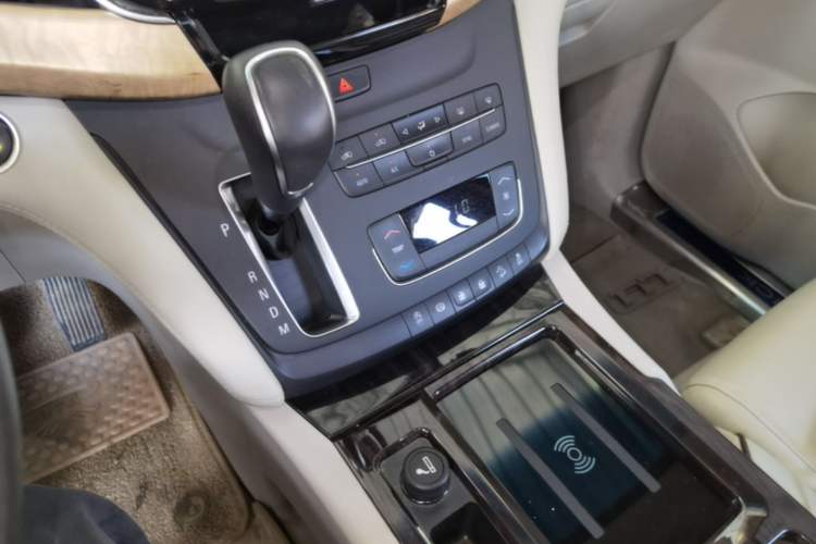 Used Buick GL8 2017 ES 28T Comfort Model China V Standard
