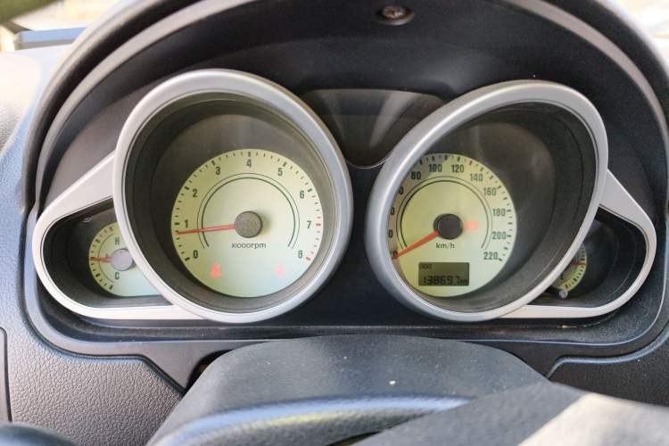 Used Haima Qubit 2013 1.3L Manual Cool Edition Instrument Cluster