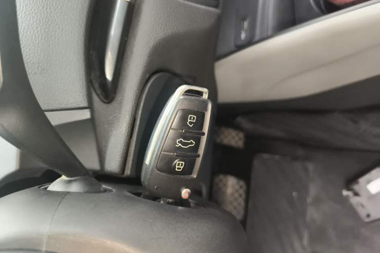 Used Audi A3 2019 Limousine 35 TFSI Fashion Edition China V standard Vehicle Key