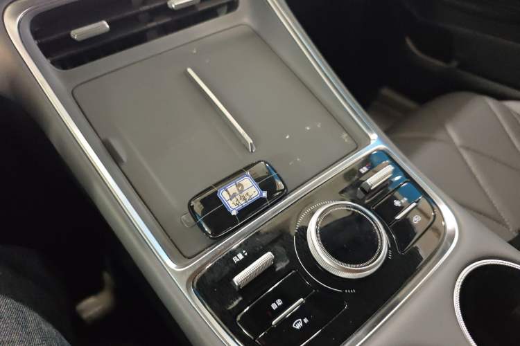 Used Geely Galaxy L6 2025 EM-i 140km Starship Edition
