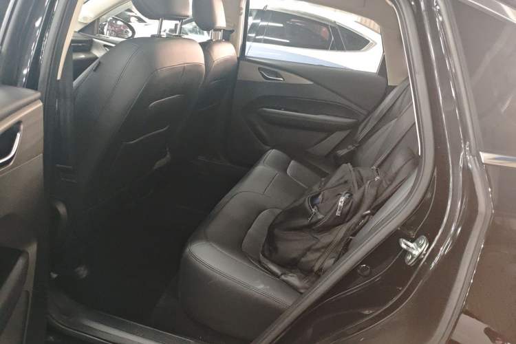 Used Wuling E5 2024 510 km Standard Version Left Rear Seat