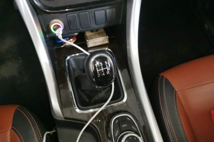 Used HYOSOW S3 2016 S3L 1.5L Manual Prestige Edition Gear Lever