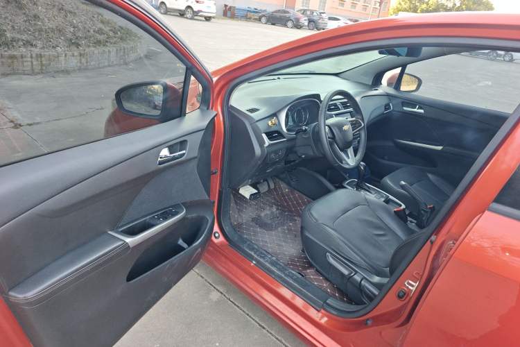 Used Chevrolet Lova RV 2016 1.5L Automatic FunDrive Edition