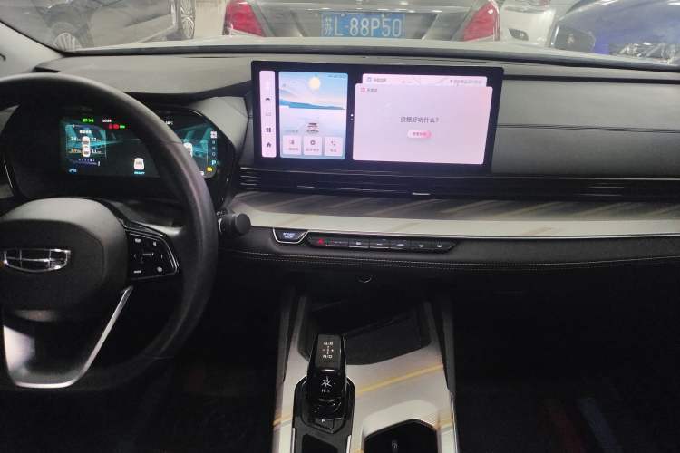 Used Geely Auto Emgrand L HiP 2024 Longteng Edition 1.5TD-DHT Pro 100KM Superior Model
