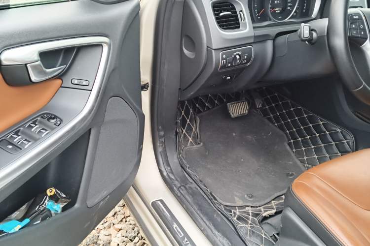 Used Volvo S60 2017 S60L T3 Smart Upgrade Edition