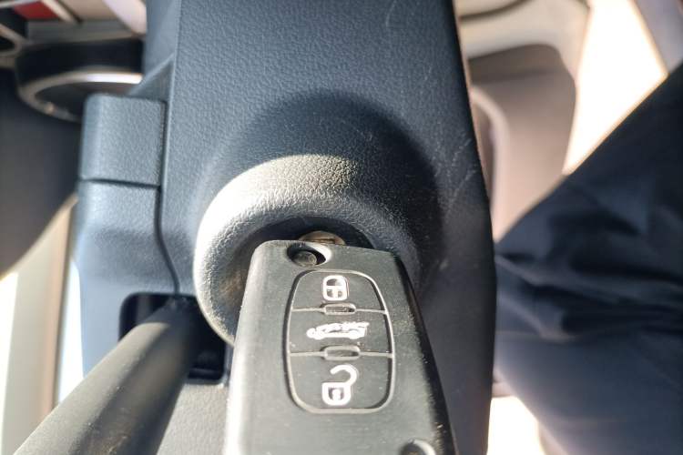 Used Peugeot 308 2014 Enjoy Edition Classic 1.6L Manual YouShang Model