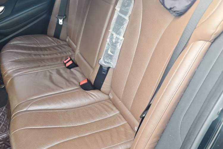 Used Mercedes-Benz S-Class 2014 S 320 L Business Model