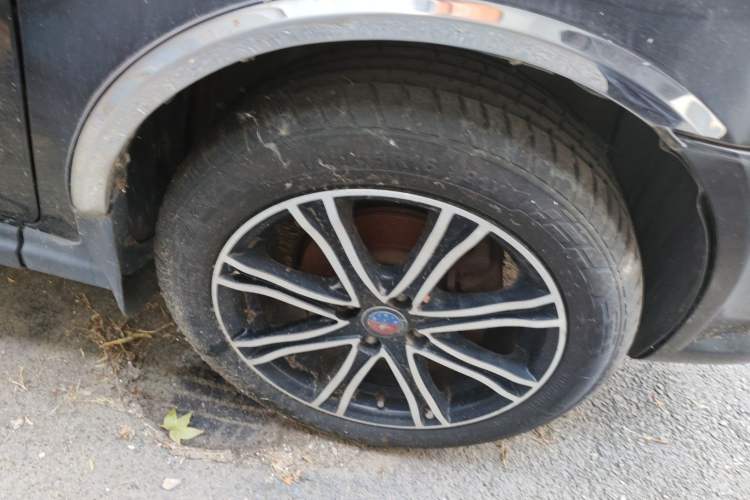 Used Geely Auto Golden Eagle 2010 Cross 1.5L Manual Standard Model