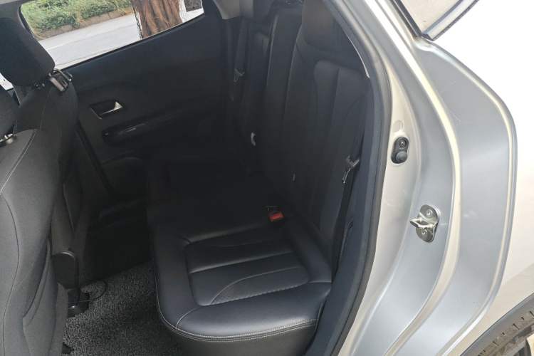 Used ORA iQ 2018 High-Range Version Smart Connectivity Model
