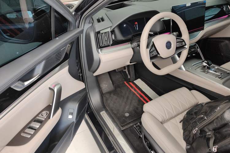 Used BYD Tang New Energy 2025 Intelligent Driving Version DM-i 115KM Flagship Edition
