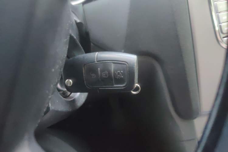 Used Ford Focus 2013 Hatchback Classic 1.8L Automatic Base Model
