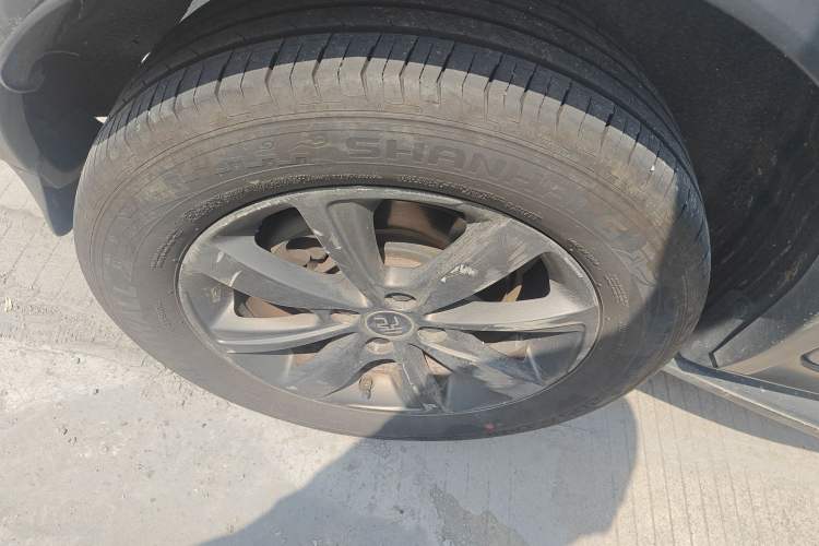 Used BYD Yuan New Energy 2019 EV535 Smart Connect Trendsetting Model
