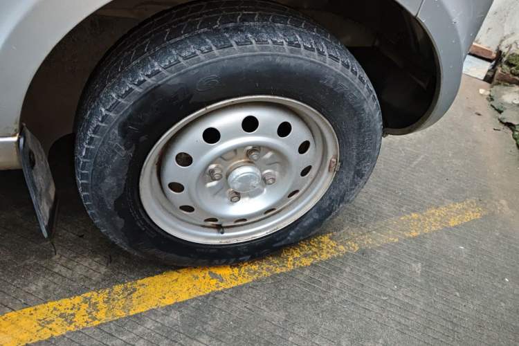 Used Wuling Rongguang  Right Front Wheel Hub