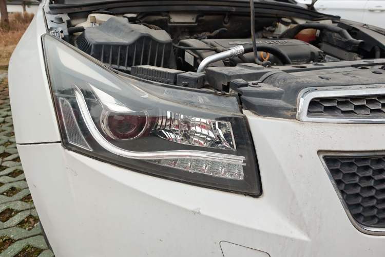 Used Chevrolet Cruze 2012 1.6L SE MT
