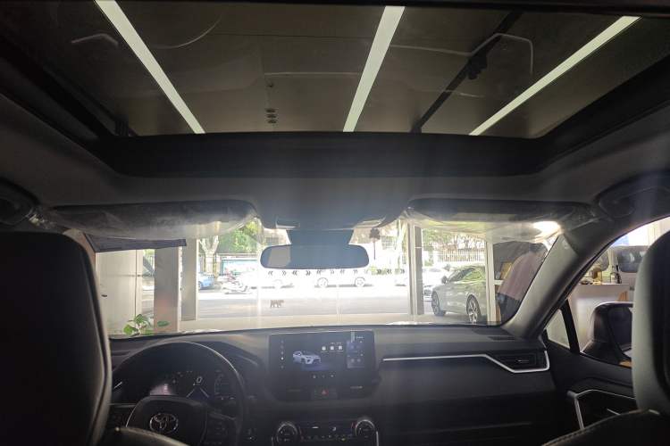 Used Toyota Wildlander 2023 2.0L CVT Four-Wheel Drive Luxury PLUS Edition