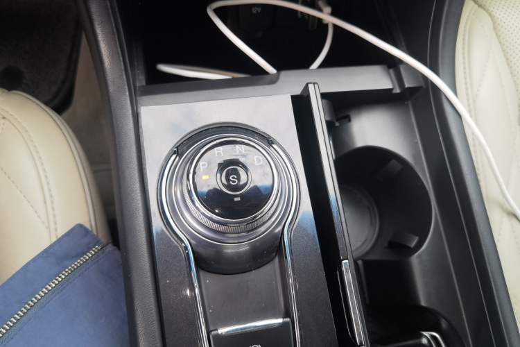 Used Ford Taurus 2017 EcoBoost 325 V6 LTD Limited Edition