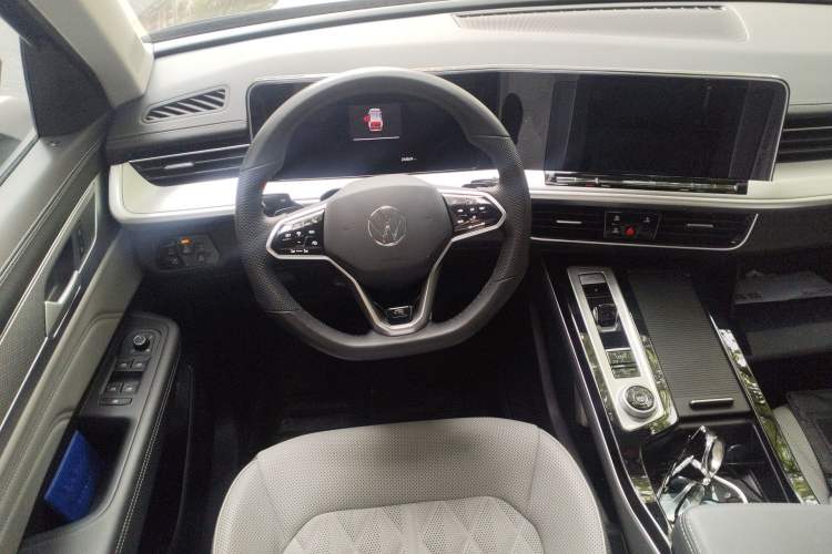 Used Volkswagen Tavendor 2023 380TSI Four-Wheel Drive R-Line Cruise Edition Steering Wheel