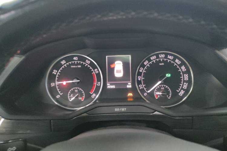 Used Skoda Superb 2016 TSI330 DSG Smart Drive Edition Instrument Cluster