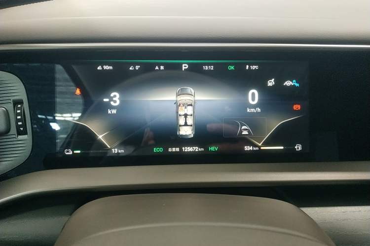 Used Denza D9 2022 DM-i 970 Four-Wheel Drive Prestige Model
