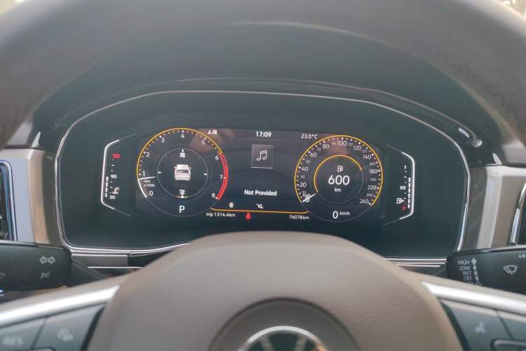 Used Volkswagen Viloran 2020 330TSI Luxury Edition Instrument Cluster