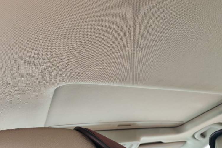 Used Buick GT 2012 GT 1.6L Automatic Comfort Edition Headliner