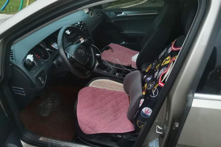 Used Volkswagen Golf 2015 1.6L Automatic Comfort Model
