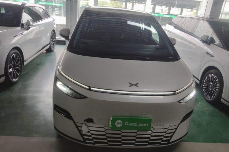 Used XPeng X9 2025 740 Ultra-Long Range Max
