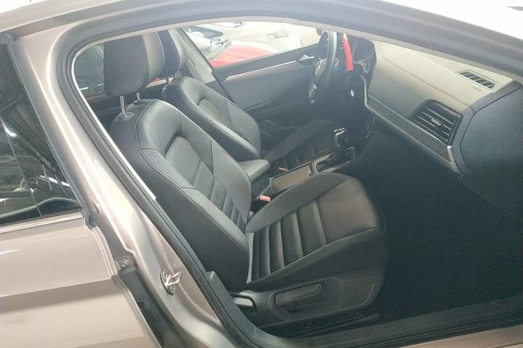 Used Volkswagen Sagitar 2019 200TSI DSG Comfort Version China V Standard
