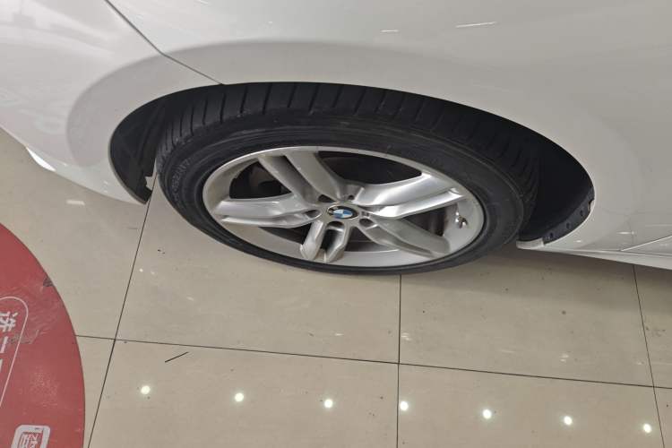 Used BMW 1 Series 2021 120i M Sport Night Edition Left Front Wheel Hub