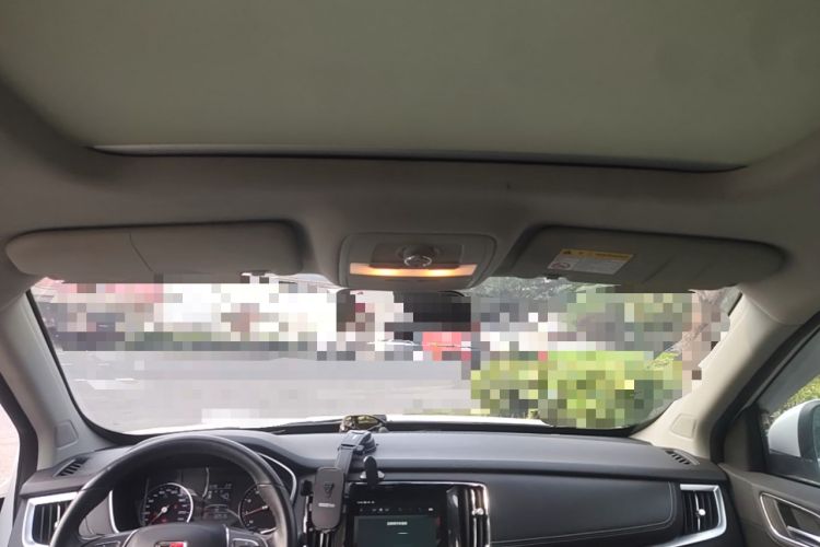 Used Roewe RX5 2016 20T Two-Wheel Drive Automatic Internet Smart Edition Headliner