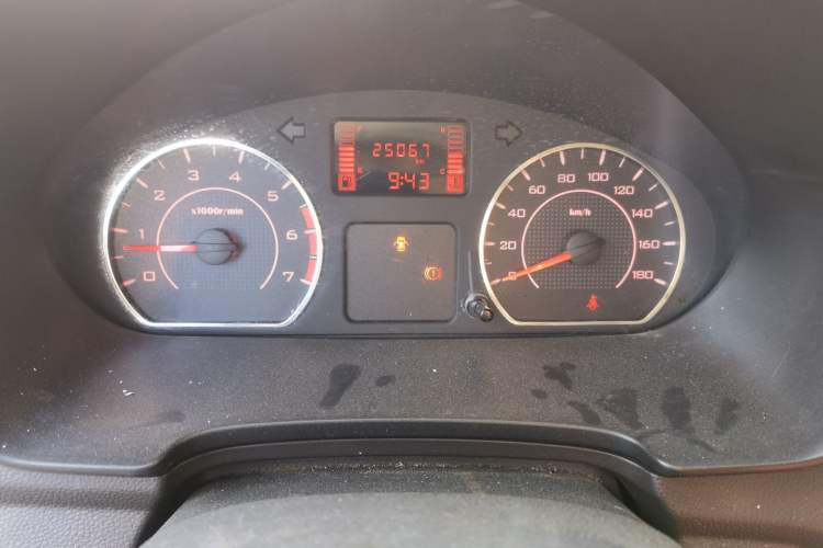 Used Wuling Hongguang V 2022 1.5L Jingqu Edition Electric-Assist LAR
