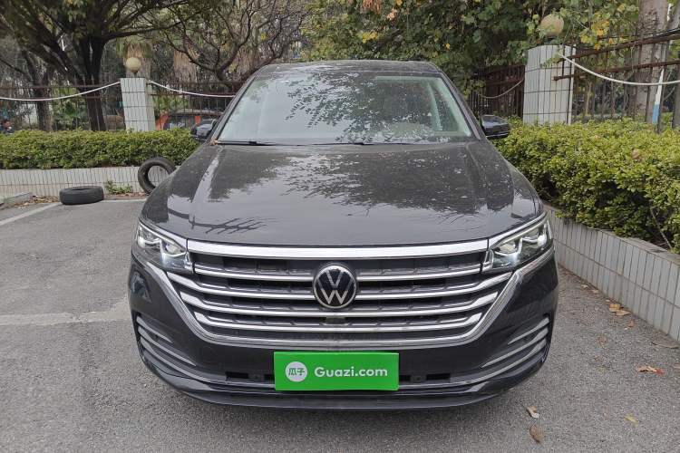 Used Volkswagen Viloran 2024 380TSI Premium Edition