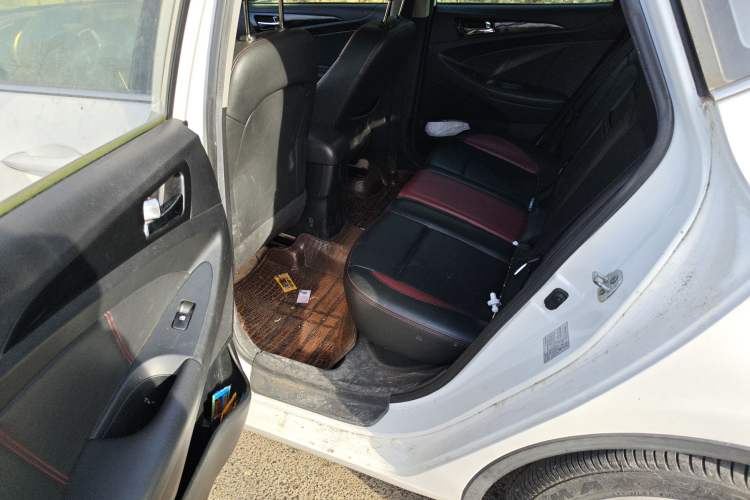 Used Changan Eado 2013 1.6L Manual Junkuo Model China IV Standard
