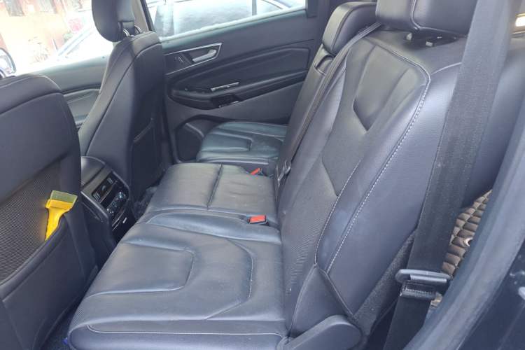 Used Ford Edge 2016 EcoBoost 245 Four-Wheel Drive Titanium 7-Seater
