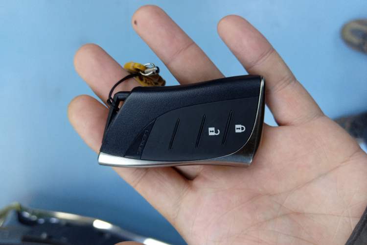 Used Lexus UX 2022 260h Explore-Edition