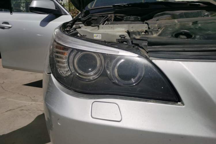 Used BMW 5 Series 2010 520Li Luxury Model
