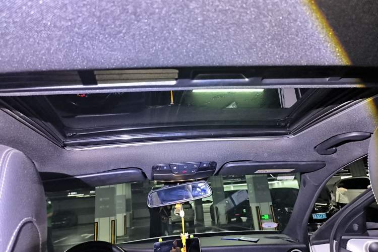 Used Mercedes-Benz C-Class 2016 C 200 Sport Edition Headliner