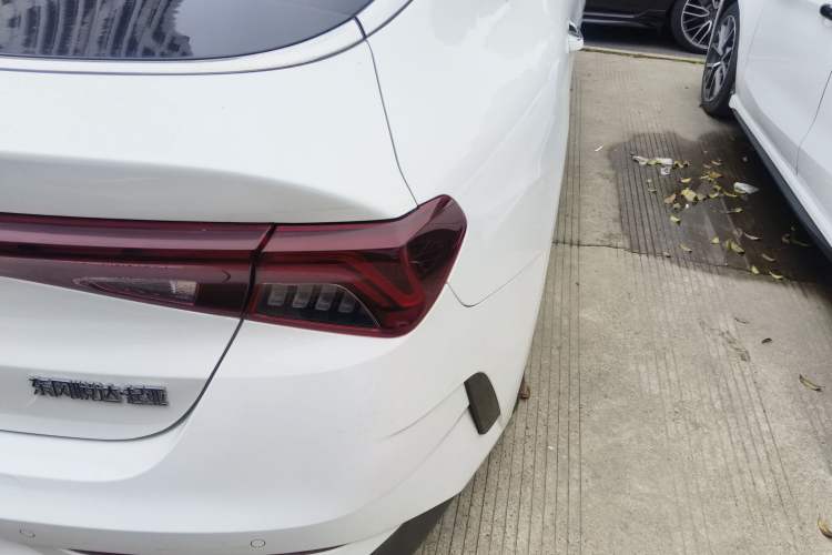 Used Kia K5 2021 270T CVVD Refreshed Edition Right Rear Taillight