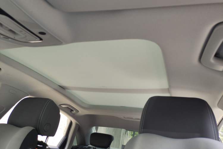 Used Audi A4L 2022 40 TFSI Luxury Dynamic Model Headliner