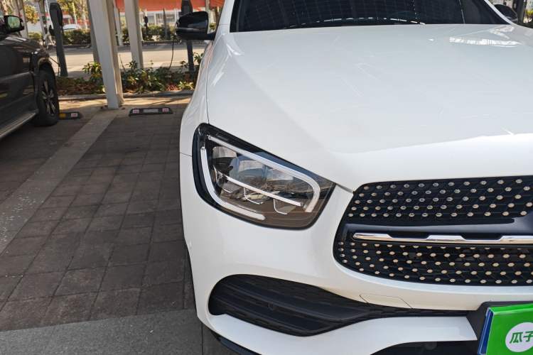 Used Mercedes-Benz GLC Coupe 2022 Refreshed GLC 260 4MATIC Coupe SUV Right Front Headlight