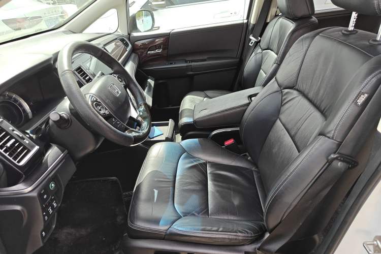 Used Honda Elysion 2016 2.4L Luxury Edition Left Front Seat