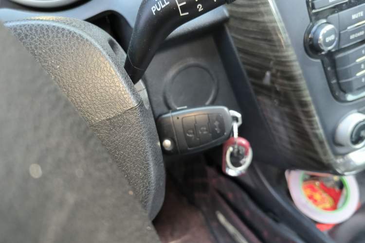 Used Bestune X80 2015 2.0L automatic comfort version